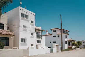 Casa Las Vistas 29B – 4BR | Ocean Views | Sleeps 9 - Image 2