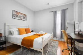 Newly Renovated Cozy 3BR Modern Home near NYC! - Image 4