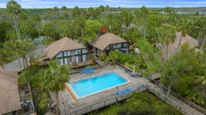 Waterfront~Dock~Kayaks | Pool | Manatees | Fishing - Image 2