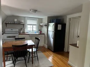 Apartment in Historic Marblehead Home - Image 3