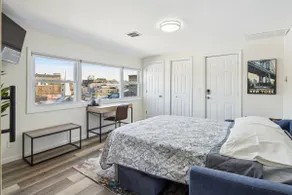 MetLife • American Dream • Near NYC • Sleeps 10 - Image 4
