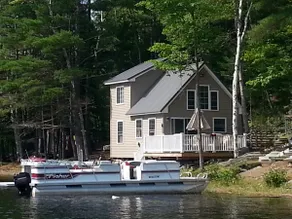 Springy Pond Lakehouse - Image 2