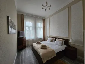 Margaret Buda Apartman city view - Image 2