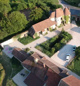 Fleur de Champagne – Garden Cottage with Sauna - Image 2