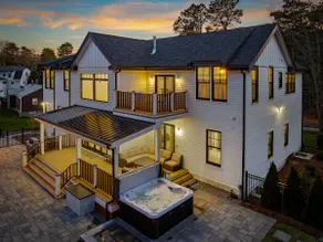 Cape Cod Village | Pool, Hot Tub & Fire Pit - Image 4