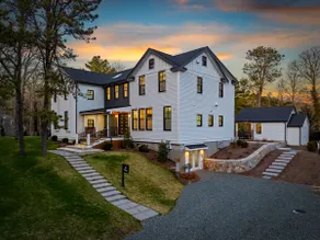 Cape Cod Village | Pool, Hot Tub & Fire Pit - Image 5