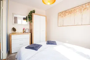 2-Room Apartment, A/C, parking, online check-in! - Image 4