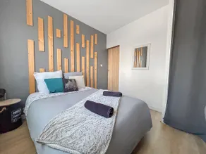 T4 Bright & Spacious - Image 5