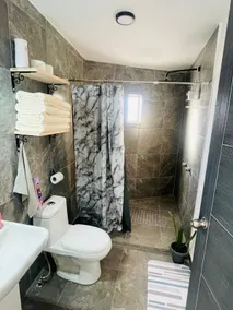 Downtown apartment on the top floor - Image 4