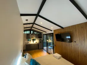 Luxury Cabin in the Forest - Image 4
