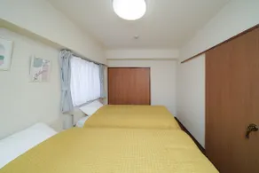3-generation families and groups welcome | Spacious 2LDK, 59 m² | Free parking, washer and dryer | Up to 8 people, family apartment. - Image 4