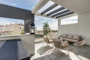 Luxurious newly built townhouse close to the beach - Image 3