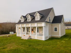 GORGEOUS HOME w/FANTASTIC VIEWS-10 MINS TO CAMDEN! - Image 2