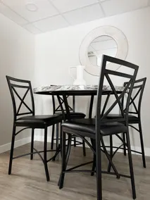 RiverStone C | QUEEN 2BD/1BA Apt in Newburgh - Image 5