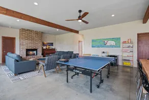 5,000ft² Lakeside Getaway: Pool, Games, Hot Tub - Image 3