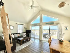 Beach Front Paradise! - Image 3