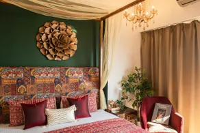 The Royal Indian Odyssey - Majestic Luxury Suite - Image 2