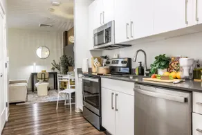 The Lister: Luxurious • Cozy • W/D - Image 3