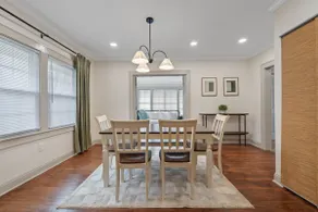 Exclusive 5BR 2.5BA Gem Near Campus + Game Room - Image 3