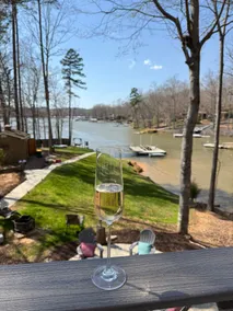 High Rock lake, Hot Tub, Games room, 2 Lounges - Image 3