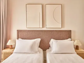 Aparthotel, 2-Bedroom Royal Suite with ca. - Image 4