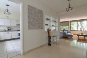 Classic and Spacious | Exclusive, Steps from Masaryk - Image 5