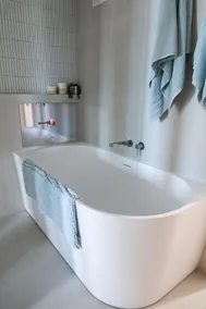 Scarborough Luxury Retreat - Image 5