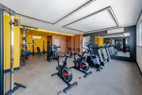 Sophisticated in Cambui Garage, Pool and Gym - Image 5