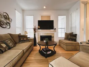 Convenient Chandler Getaway - Image 4