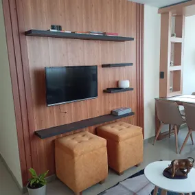 Cozy apartment near Universities with free parking - Image 2