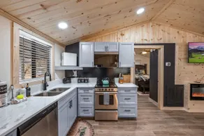 Cozy Cove- Lake Access, Pet Love - Image 5