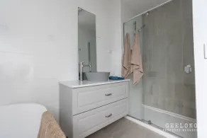 Comfy in North Geelong - Image 3