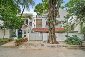 Cascade Castle 5BHK Spacez Luxury Villa - Image 4
