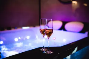 French Kiss - Love Room by Primo Conciergerie - Image 4