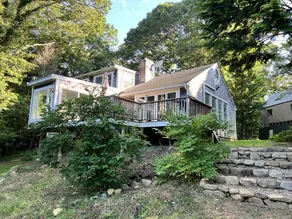 Private 5BR Vineyard Retreat - Peaceful & Central - Image 2