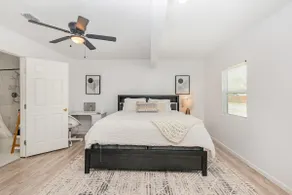 SuperHost ~ Charming Getaway Near Dallas Hotspots - Image 2