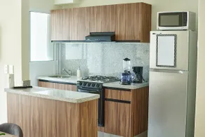 Emerald Studio: Minimalist Touch in Camarones - Image 4