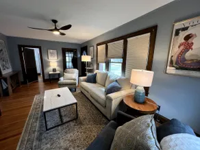 Warm 3 BR house w/ fenced yard close to everything - Image 2