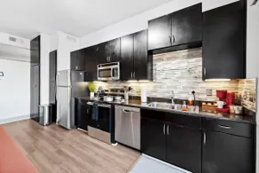 Stylish Apt Deep Ellum-King Bed-Parking-W/D137 - Image 2