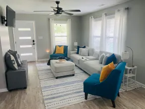 Near Downtown, 3 Bd 3 Ba, 2 EnSuite, Pet-Friendly - Image 4