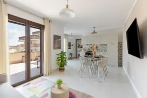 [Downtown Penthouse with Terrace] WiFi and Netflix - Image 5
