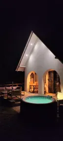 White Wine House - Image 2