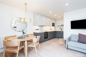 Charming City Center Flat - Walk Everywhere! - Image 4