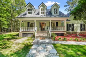 Beautiful Spacious Remodeled Private House w/Pool! - Image 2