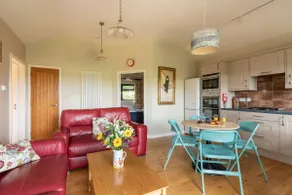 Tor Farm Lodges - Private Hot Tubs, Shared Seasonal Outdoor Pool, Dog Friendly - Image 5