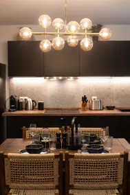Urban Wave Apartment II - Image 5
