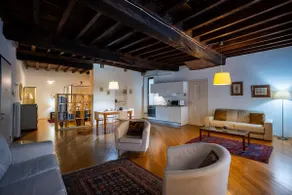 Dolce Vita - Charm and History in the Historic Center - Image 3