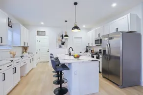 Modern 3BR Home-mins to DTWN & Dallas Attractions - Image 4