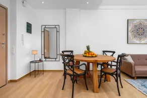 Coastal Charm Elegant 1BR at Marina Zea Piraeus - Image 3