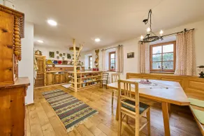 Holiday Home Edt - Image 2